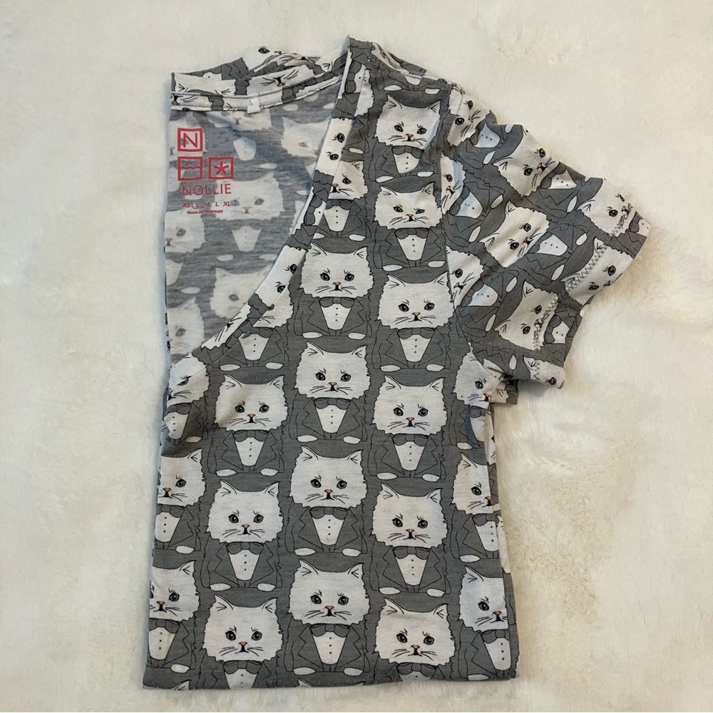 Tuxedo Cat V-Neck Tee